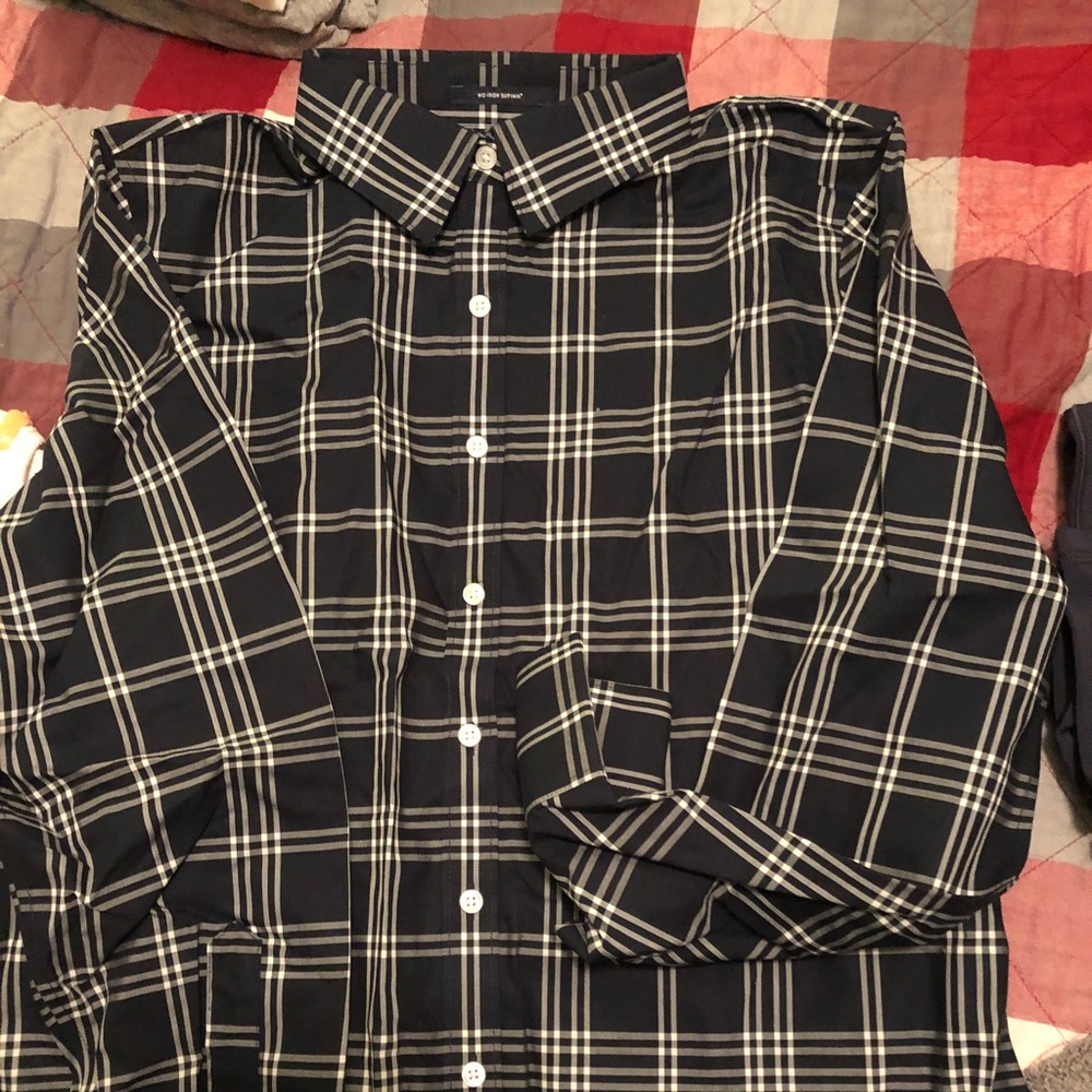 NWOT lands end button down woman’s shirt